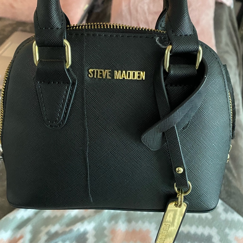 Black mini Steve Madden bag